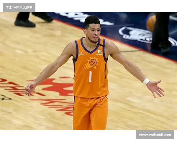 德文·布克职业生涯精彩瞬间回顾：从新秀崭露头角到全明星闪耀时刻